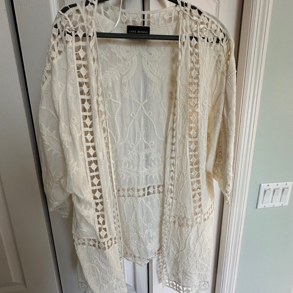 Lane Bryant Ivory Embroidered Overlay - Picture 1 of 10